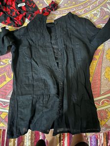 Relaxed Fit Black Button-Down Shirt