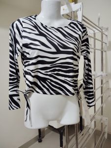 Size M- Zebra Print Long Sleeve Top