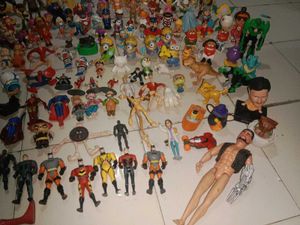 Mixed Toy Figure Lot