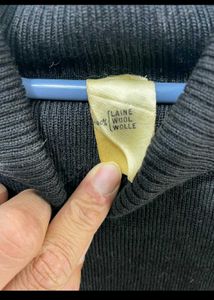 🎀Cowl Neck Sweater