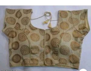 New🎉light Padded Creamy Blouse