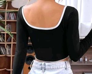 Chic Black Long Sleeve Crop Top