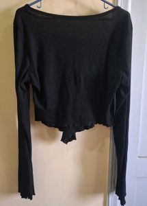 Black Long Sleeve Crop Top