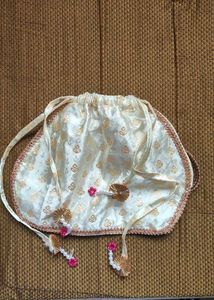 Hand Pouch