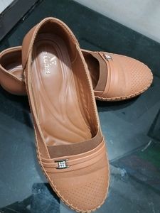 XE Looks Soft,Comfortable &amp; Classic Ballet Design