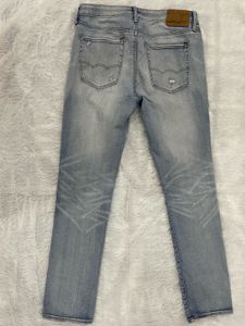 AE Ripped Jeans