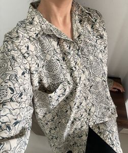 🌼Floral Patterned Shirt 🌼
