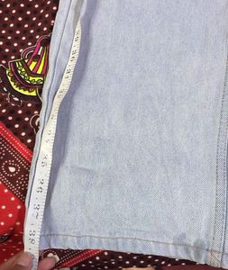 Distressed Wide Leg Jeans