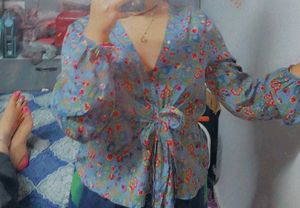 Floral Print Tie-Front Top