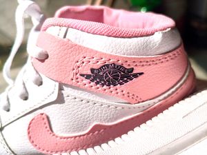 Pink Basketball Shoes for Men And Women ✅🫴
