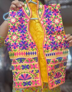 Navratri Koti With Kutch Embroidered-Ethnic Jacke