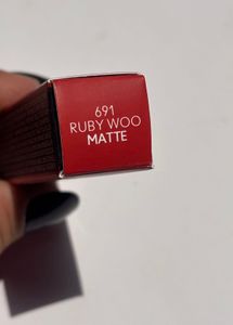 Mac Maximal Matte Rouge Lipstick