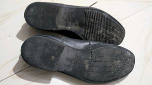 Clarks branded Black Formal Shoes