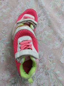 Price Drop Alert..Girls Light Shoes