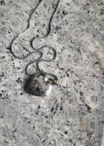 Open Heart Trendy Chain
