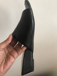 Black Luna Blu footweae