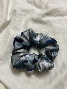 Decent Color Scrunchie