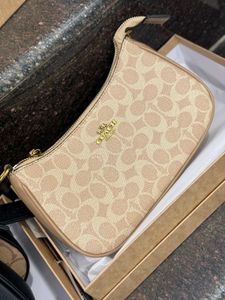 COACH TERI MINI AGAIN IN STOCK WD BOX