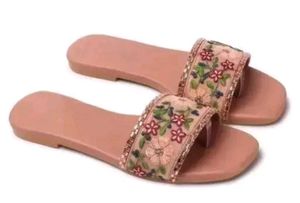 Floral Embroidered Flat Sandals