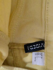 Trendy Yellow Denim Shorts