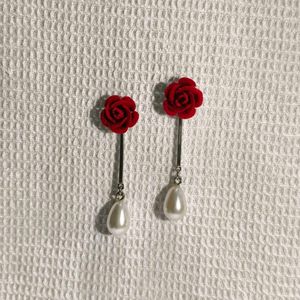 ROSE Pearl Drop Earrings