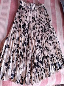 Butterfly Print Pleated Skirt