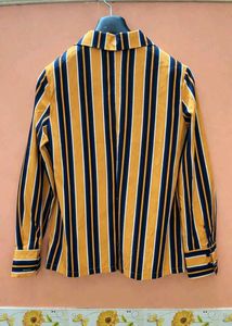 CBR Striped Button-Down Top L= 24 W = 30