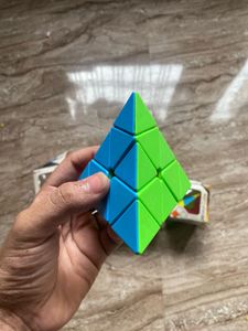 Pyraminx Puzzle