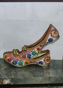 Beautiful punjabi Jutti