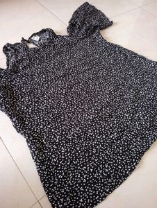 COLD SHOULDER TOP🖤