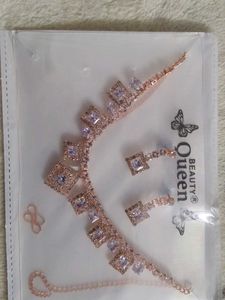 Sparkling Diamond Necklace Set