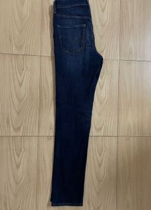 Levis Women Slim Jeans