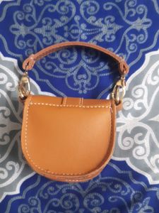 Small Hand Bag For Girls Limited Stock