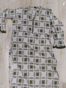 White & Green Geometric Print Tunic