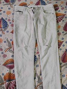 Distressed White Tone Jeans