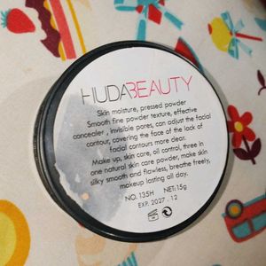 Huda Beauty 2in1 Compact&amp;Concealer