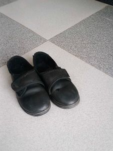 Boys Black Casual Shoes : Size 9