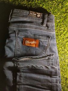 Wrangler Jeans - Waist 34 Hip 38 &amp; 40