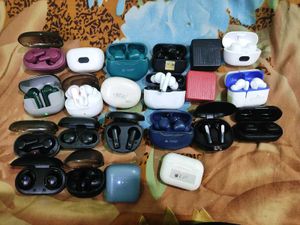 Airpods Lot
