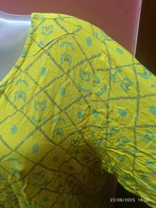 Xl Avaasa Yellow Printed Kurta
