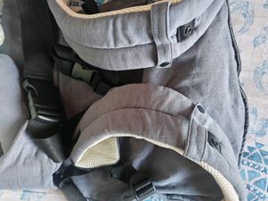 Price Drop.... Luvlap Baby Carrier