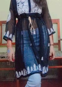 Urbane Fashionista Woman&#39;s New Design Top&amp;Tunics