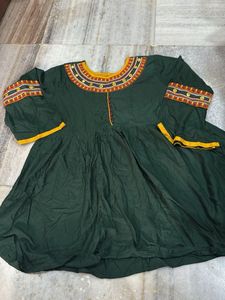 Embroidered Green Kurta