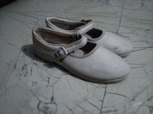 Cute White Ballerinas for school