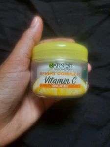 Garnier Vitamin C Serum Gel