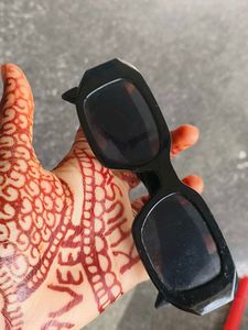 Beautiful Black 🕶️ For Both Man And Women