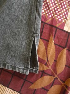 Trendy Black Jeans