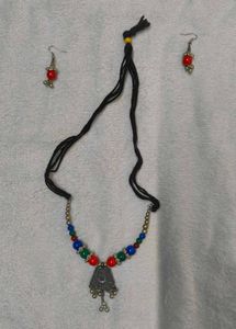 Ethnic Neck Piece With Earrings