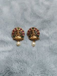 Gold Lakshmi Earrings with Pearls