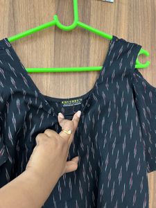 Black Kurta With Cutout Sleeves.